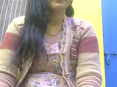 Snapshot of CUTYHINA_001 chatting on December 2, 10:50 am CUTYHINA 001 online show from December 2, 10:50 am