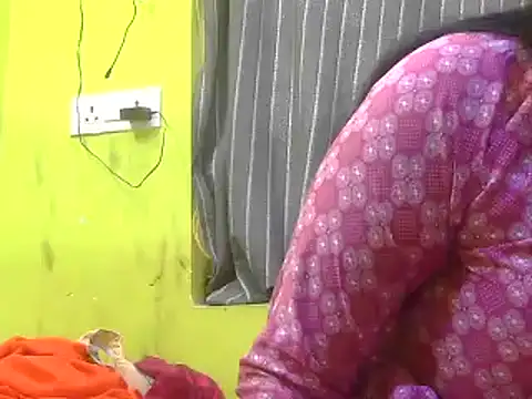 Snapshot of CUTYHINA_001 chatting on December 11, 10:58 am CUTYHINA 001 online show from December 11, 10:58 am