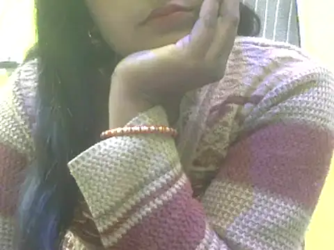 Snapshot of CUTYHINA_001 chatting on December 12, 11:07 am CUTYHINA 001 online show from December 12, 11:07 am