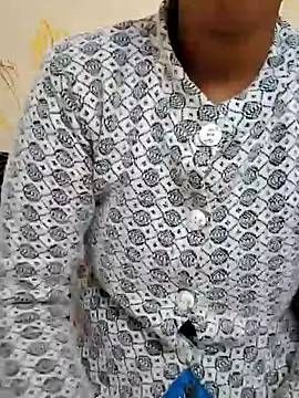 Snapshot of CUTYHINA_001 chatting on December 20, 5:25 am CUTYHINA 001 online show from December 20, 5:25 am