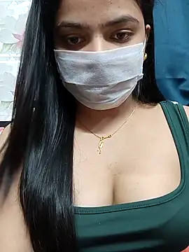 Myloveurvi online show from November 11, 7:03 pm