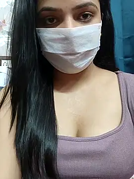 Snapshot of Myloveurvi chatting on February 20, 5:35 pm Myloveurvi online show from February 20, 5:35 pm