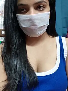 Snapshot of Myloveurvi chatting on February 25, 4:38 pm Myloveurvi online show from February 25, 4:38 pm