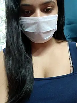 Myloveurvi online show from April 10, 10:20 am