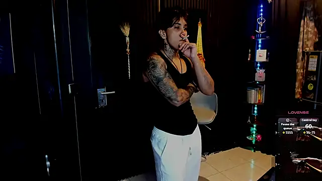 ZhoeStrong online show from October 5, 9:07 am