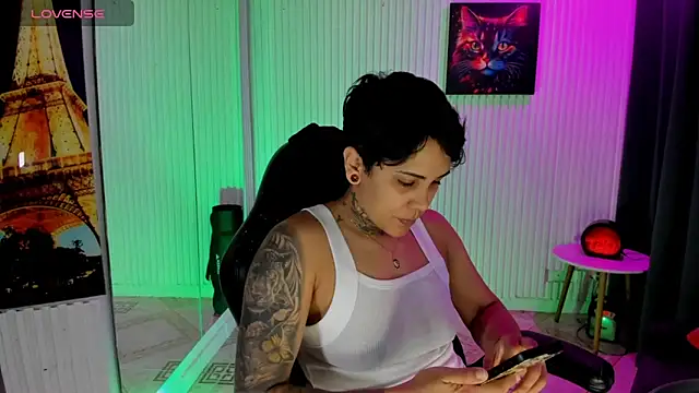 ZhoeStrong online show from May 15, 5:31 pm