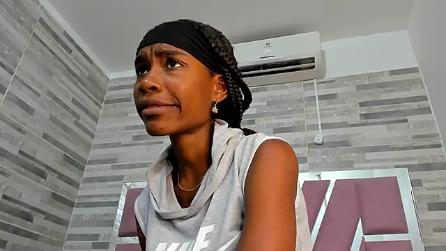 Snapshot of ebony_march chatting on October 19, 5:46 pm ebony march online show from October 19, 5:46 pm