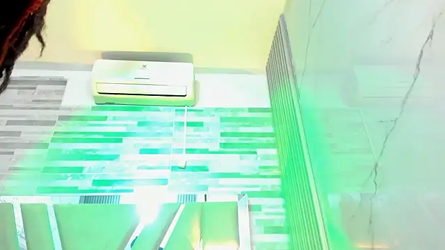 Snapshot of ebony_march chatting on December 2, 6:36 pm ebony march online show from December 2, 6:36 pm