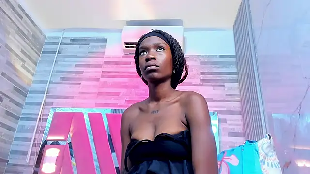 Snapshot of ebony_march chatting on December 4, 6:38 pm ebony march online show from December 4, 6:38 pm