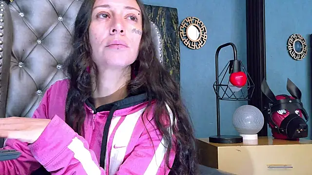 LusstCruella online show from April 13, 11:59 am