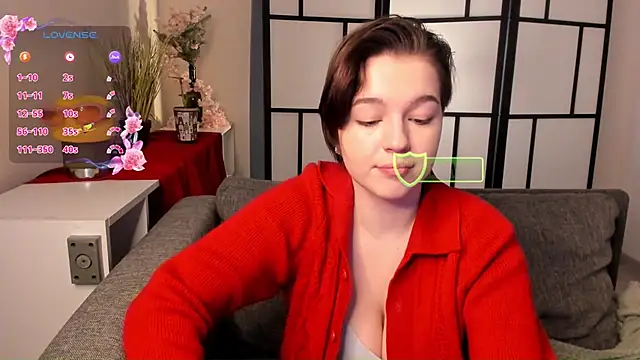 LynBrow online show from February 6, 1:43 pm