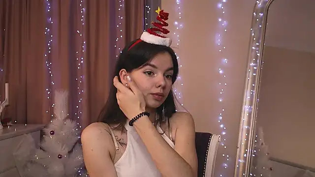 TrudyCarey online show from December 14, 3:04 pm