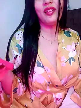 Snapshot of im_here- chatting on November 1, 12:12 am im here- online show from November 1, 12:12 am