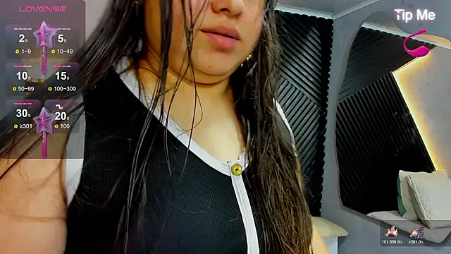 Laia and Aloby online show from July 2, 11:22 pm