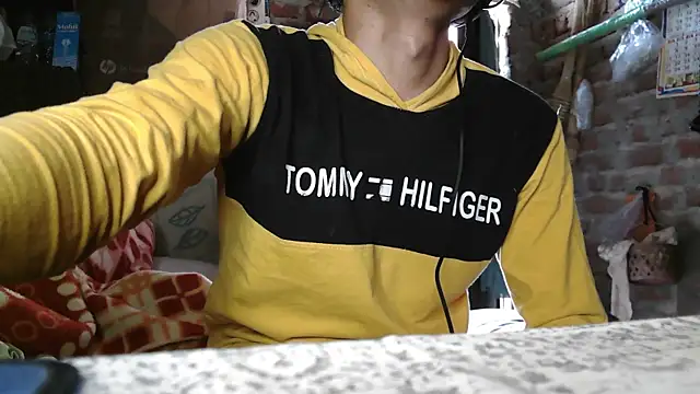 Dreamdaze2025 online show from April 9, 6:19 am