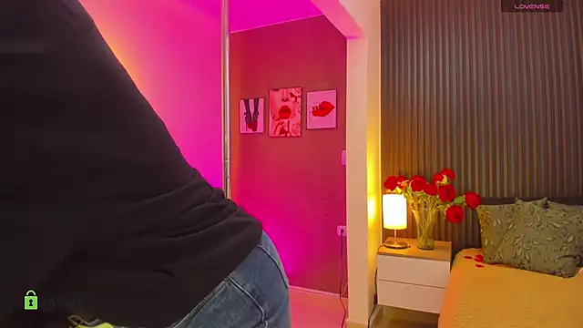 Snapshot of natasha__jackson chatting on March 13, 12:01 pm natasha jackson online show from March 13, 12:01 pm