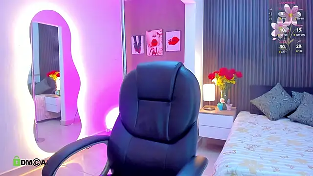 Snapshot of natasha__jackson chatting on April 14, 12:44 pm natasha jackson online show from April 14, 12:44 pm