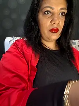 AmyCubes online show from November 3, 7:31 am