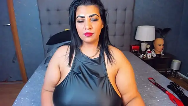 Snapshot of AmyCubes chatting on January 31, 7:11 pm AmyCubes online show from January 31, 7:11 pm