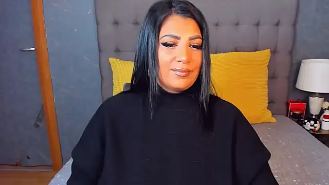 Snapshot of AmyCubes chatting on February 3, 6:22 am AmyCubes online show from February 3, 6:22 am