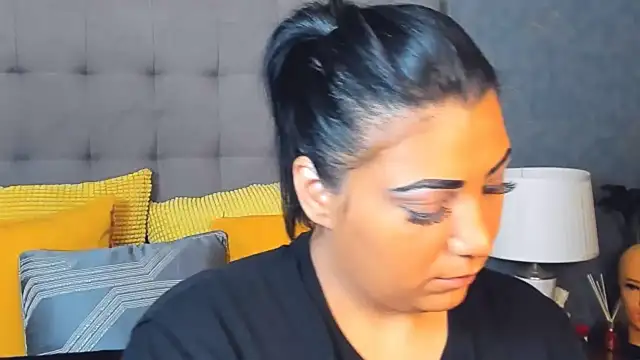 Snapshot of AmyCubes chatting on February 19, 4:08 am AmyCubes online show from February 19, 4:08 am