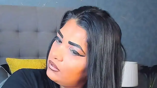 Snapshot of AmyCubes chatting on February 27, 5:07 am AmyCubes online show from February 27, 5:07 am