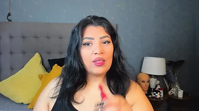 Snapshot of AmyCubes chatting on March 4, 7:36 am AmyCubes online show from March 4, 7:36 am