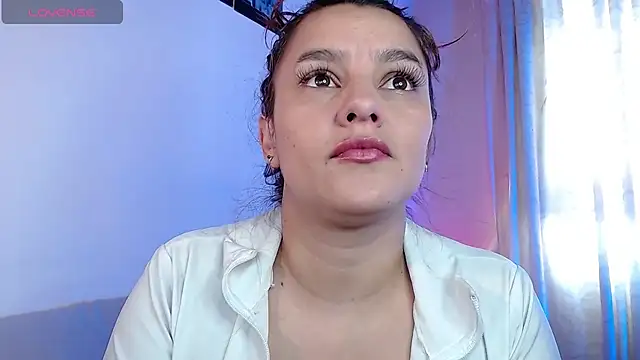 Lu perez online show from January 11, 3:31 pm