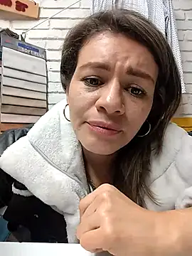 Snapshot of oriana_thomson2 chatting on October 12, 10:09 pm oriana thomson2 online show from October 12, 10:09 pm