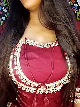 Snapshot of Sreya213 chatting on March 14, 6:24 pm Sreya213 online show from March 14, 6:24 pm