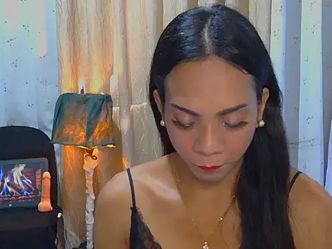 Snapshot of Jvuymae chatting on November 14, 3:27 am Jvuymae online show from November 14, 3:27 am