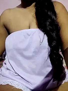 Snapshot of Diwya69 chatting on June 19, 7:06 pm Diwya69 online show from June 19, 7:06 pm