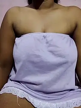 Snapshot of Diwya69 chatting on June 24, 5:34 pm Diwya69 online show from June 24, 5:34 pm