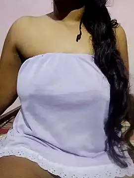 Snapshot of Diwya69 chatting on July 7, 8:35 pm Diwya69 online show from July 7, 8:35 pm
