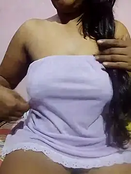 Snapshot of Diwya69 chatting on July 8, 8:46 pm Diwya69 online show from July 8, 8:46 pm