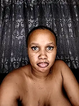 Snapshot of Sego_TeeTee chatting on February 15, 7:32 pm Sego TeeTee online show from February 15, 7:32 pm