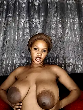 Snapshot of Sego_TeeTee chatting on February 22, 10:19 pm Sego TeeTee online show from February 22, 10:19 pm