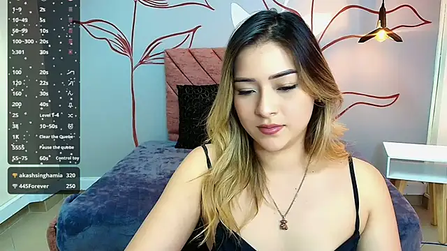 Snapshot of DahliaMoore chatting on December 2, 10:23 pm DahliaMoore online show from December 2, 10:23 pm