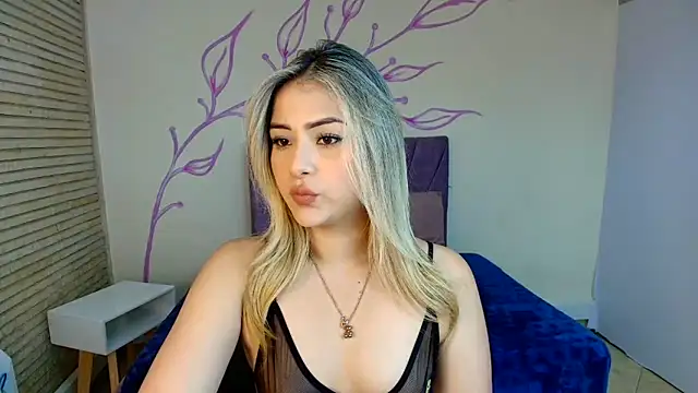 Snapshot of DahliaMoore chatting on January 10, 7:54 pm DahliaMoore online show from January 10, 7:54 pm