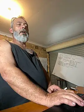 ausbod online show from December 28, 6:08 pm