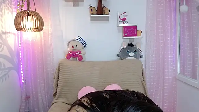 Alison Wiley online show from January 15, 5:34 am