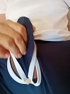 Snapshot of El_baby12 chatting on November 19, 9:42 am El baby12 online show from November 19, 9:42 am