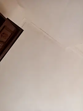 Snapshot of El_baby12 chatting on December 22, 10:23 am El baby12 online show from December 22, 10:23 am