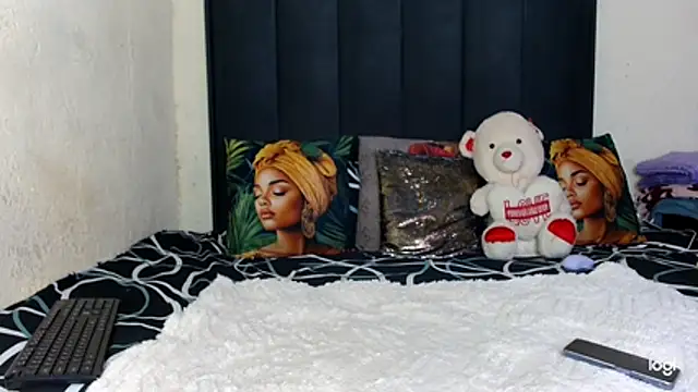 quenliyasa online show from April 22, 10:17 am