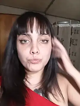 Snapshot of lucylovles chatting on July 28, 4:19 am lucylovles online show from July 28, 4:19 am