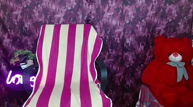 Naughty Ayesha1 online show from January 2, 4:09 am