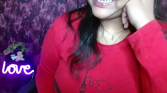 Naughty Ayesha1 online show from January 17, 6:15 am