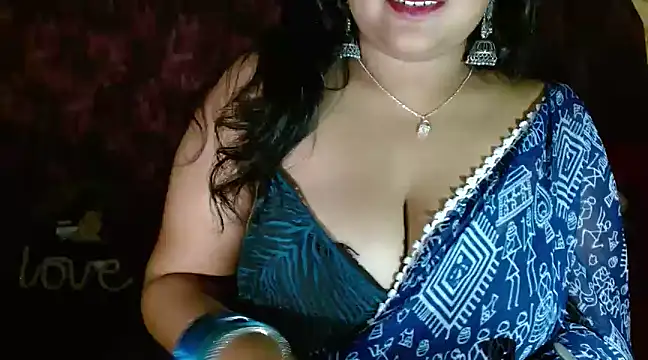 Naughty Ayesha1 online show from January 23, 6:28 am