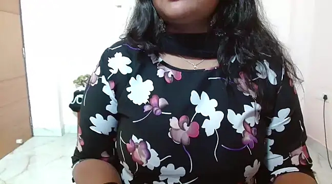 Naughty Ayesha1 online show from January 24, 6:24 am