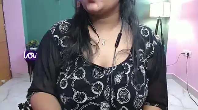 Naughty Ayesha1 online show from March 10, 10:37 am
